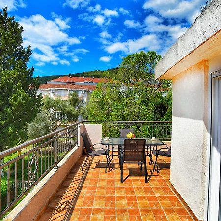 Apartment Nada 01 Budva Bagian luar foto